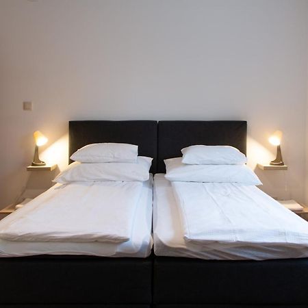 Poroszlay Apartman Debrecen Buitenkant foto