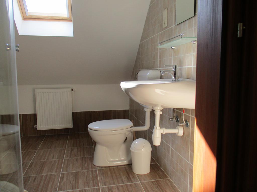 Poroszlay Apartman Debrecen Buitenkant foto